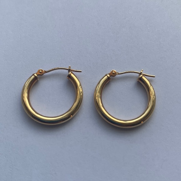 Jewelry - 14k gold hoops